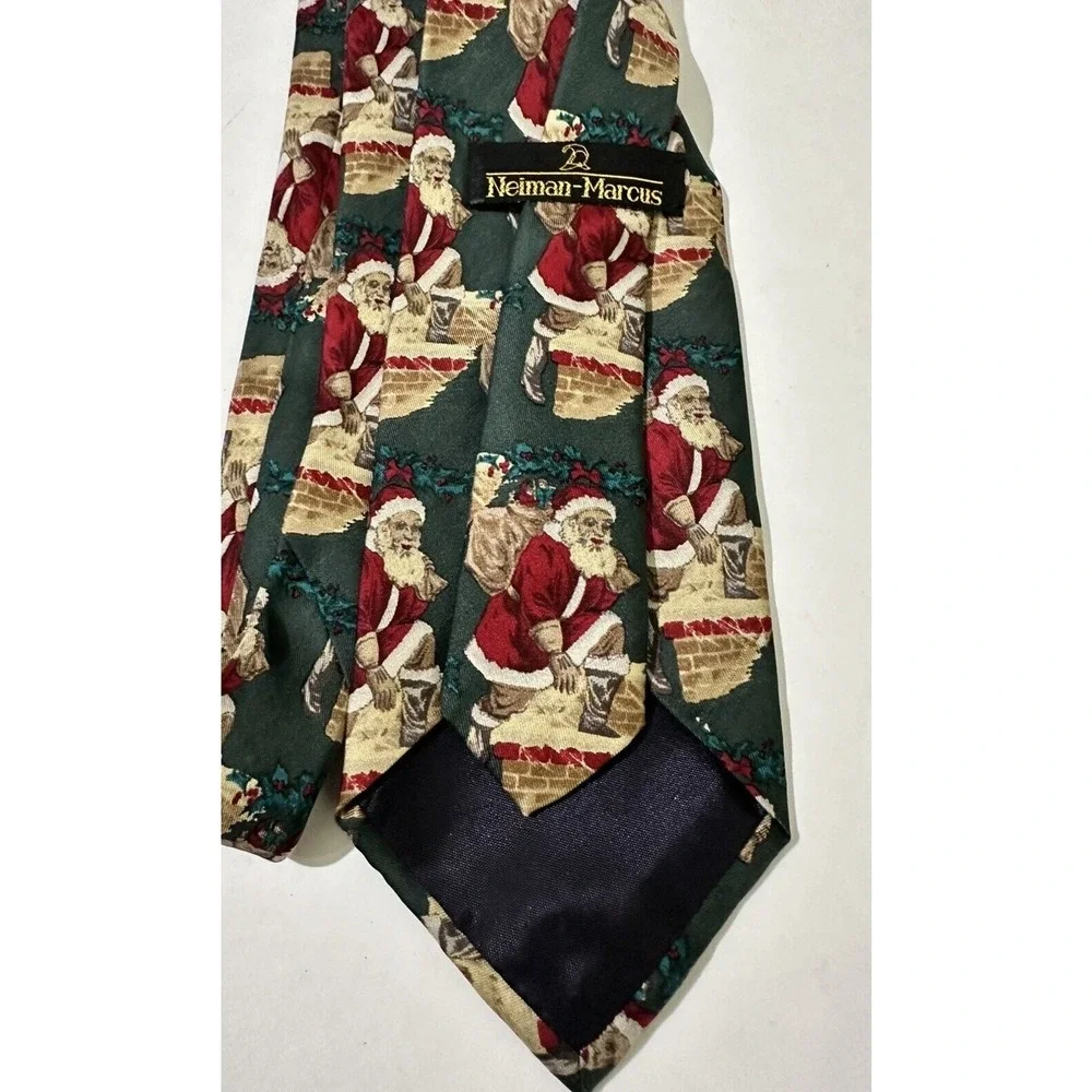 Neiman-Marcus Men's Tie Silk Necktie Dark Red Santa‎ Christmas Tie